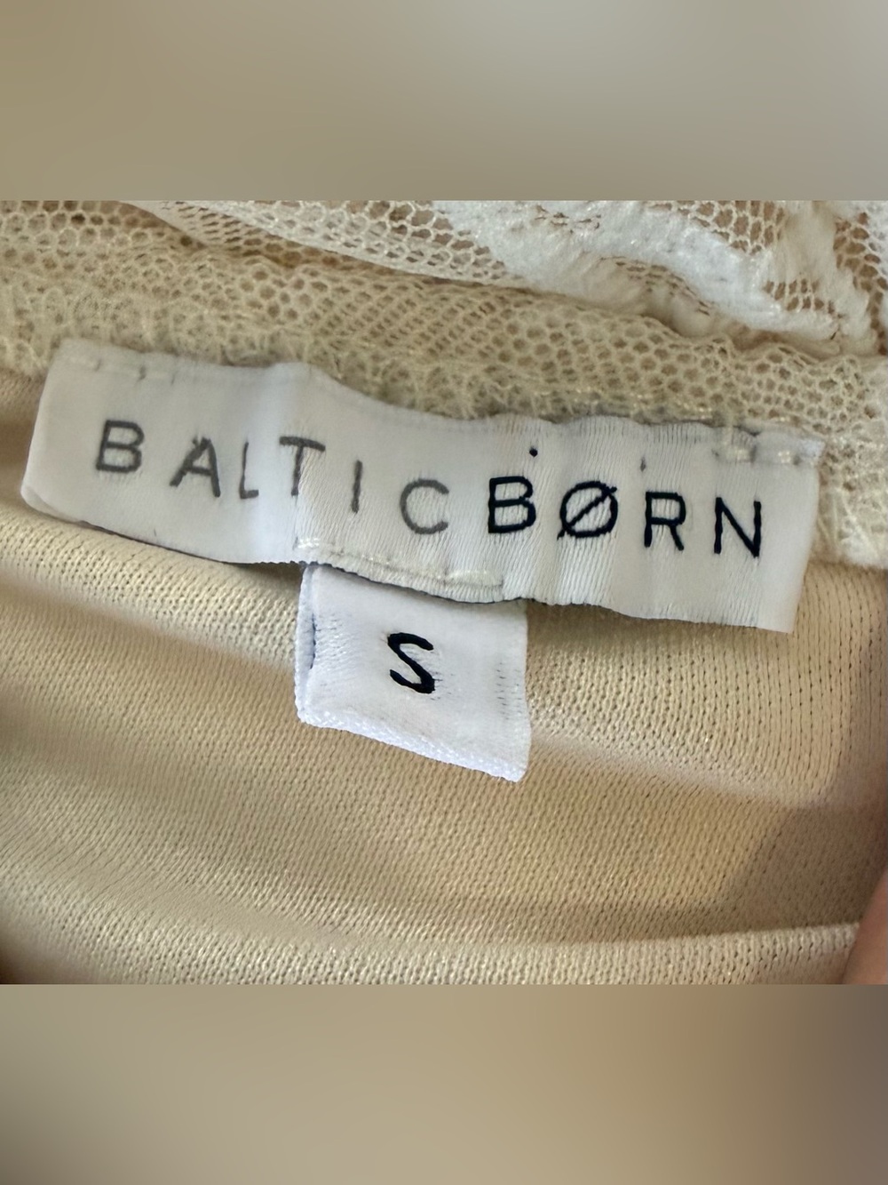 Baltic born off shoulder maxi dress. Size small. Color white/off white - Picture 4 of 7